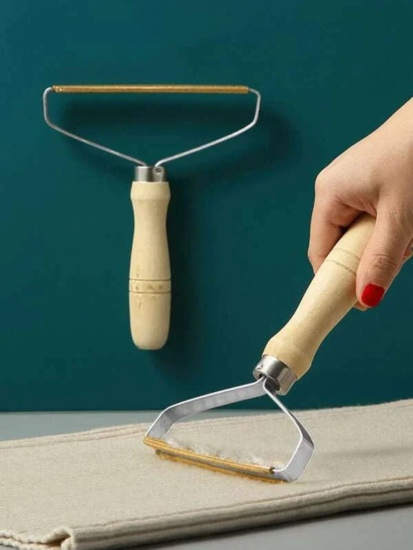 The Loyal Companions: Hair Remover